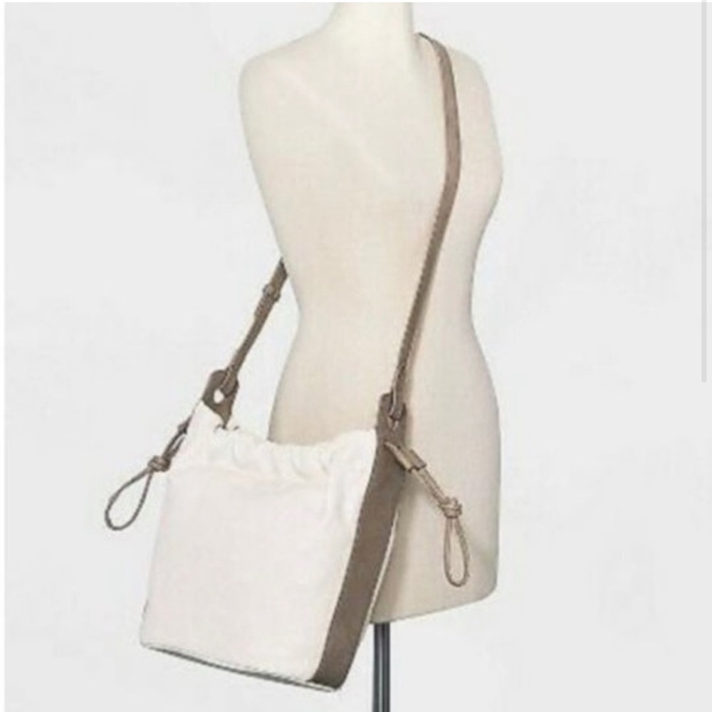 Universal Threads Bag - Picture 2 of 3